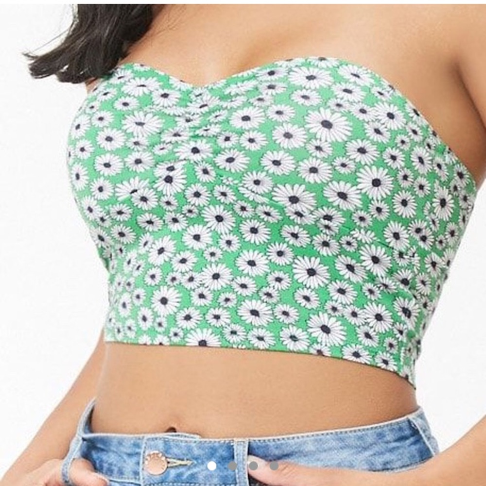 FOREVER 21☘️🌼Green&white daisy flower tube top